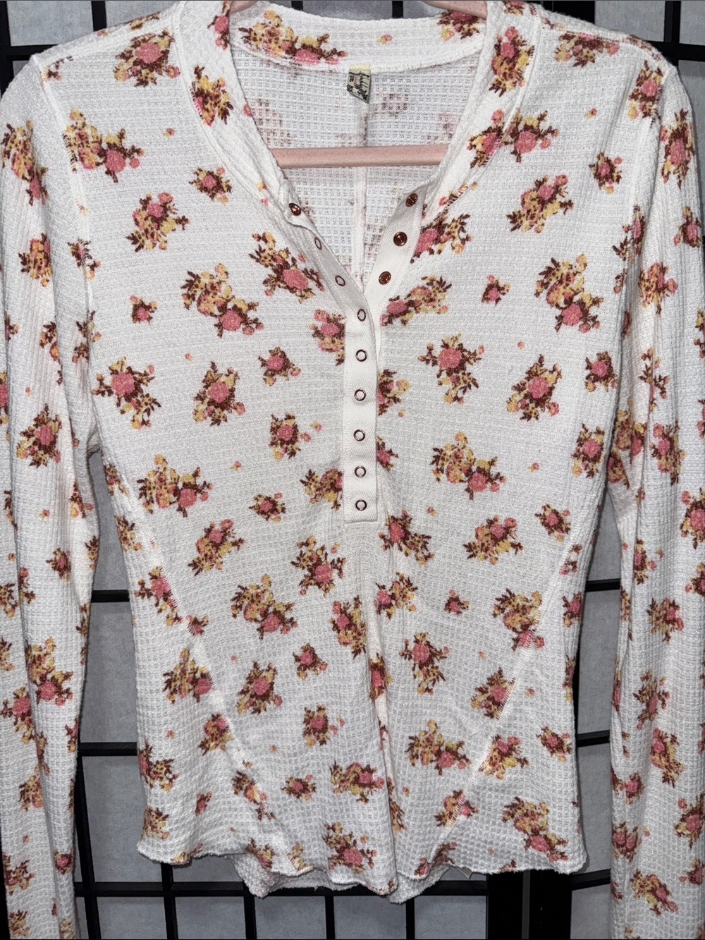 Free People Intimately One of the Girls Floral Henley Thermal Top Size L - Picture 4 of 10